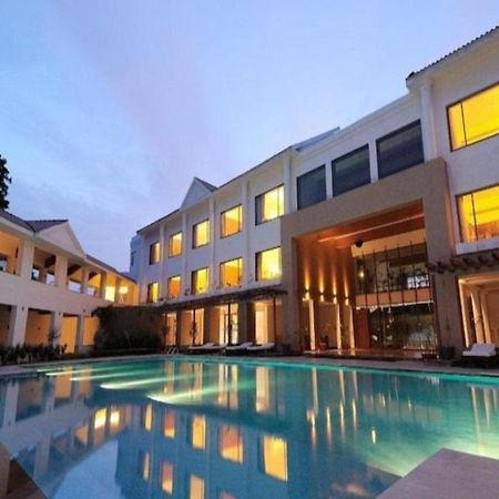 Club Mahindra Kensville Golf Resort Amhedabad Dış mekan fotoğraf