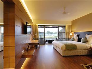 Club Mahindra Kensville Golf Resort Amhedabad Dış mekan fotoğraf
